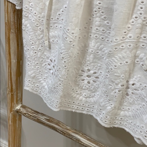 ROSE & THYME | S | cute eyelet scalloped hem tunic - Picture 2 of 6